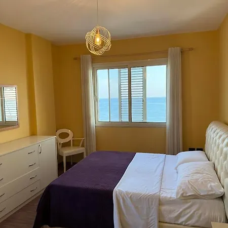 Stunning Seaview 10s Ac Fast Wifi Durrës