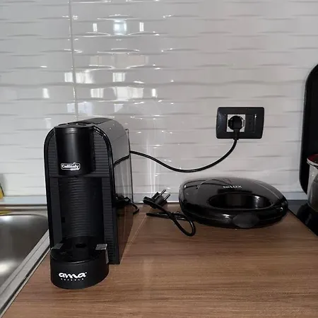 Stunning Seaview 10s Ac Fast Wifi Durrës